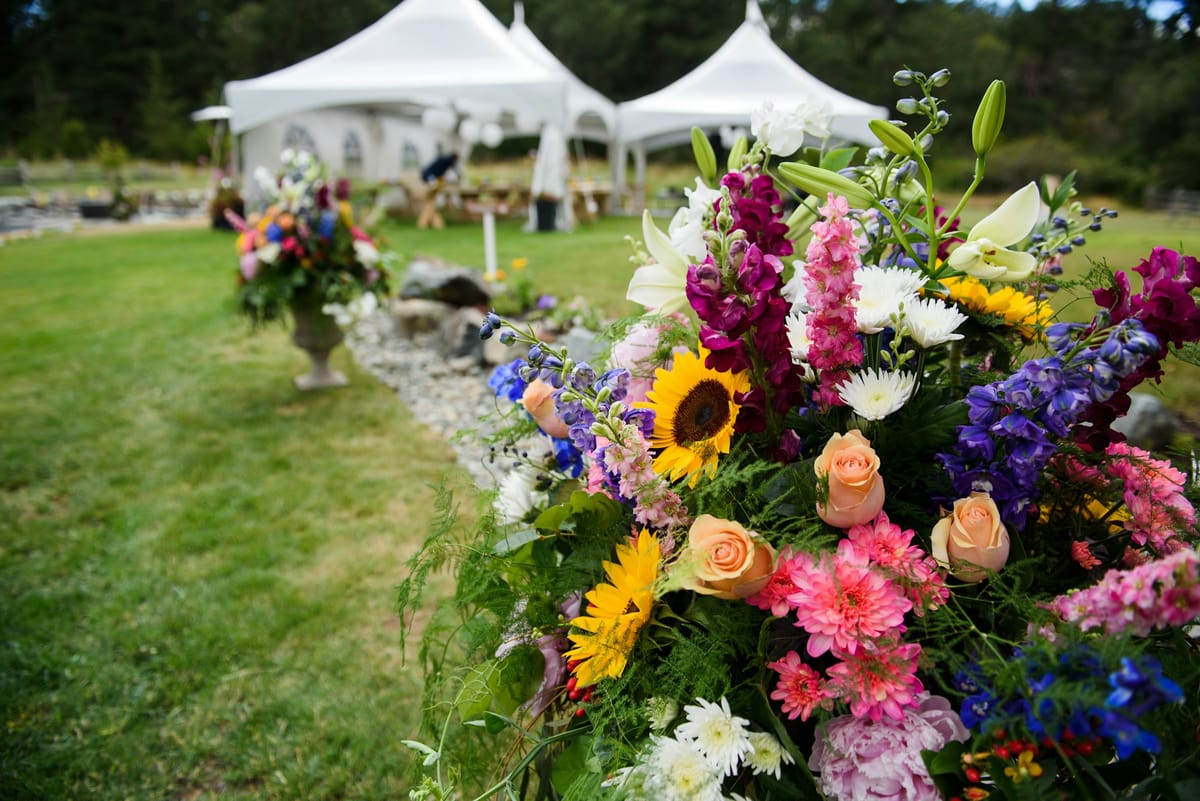 DIY Wedding Ideas That Are Easy, Cheap, and Beautiful