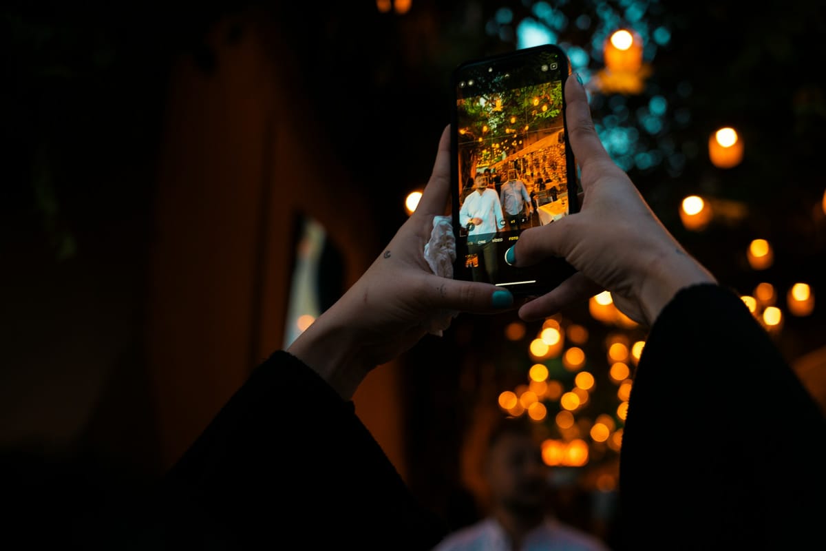 Guestpix Review: Is It the Best Photo Sharing App for Events?