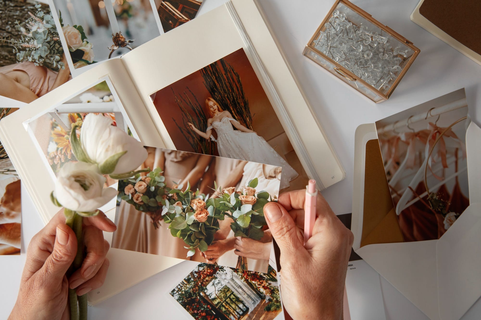 The 5 Best Wedding Photo Apps to Share Photos with Your Guests (2026)