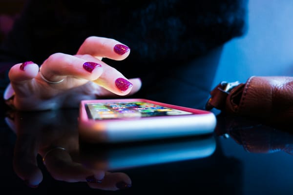 Disposable Camera App Showdown: JoinMyMoment vs. POV Camera vs. Disposable.app