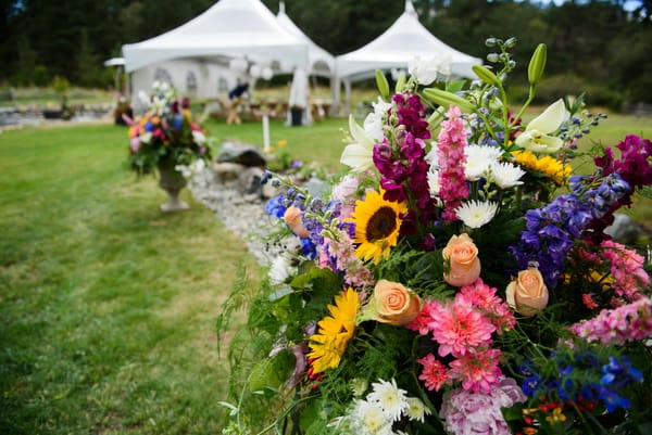 DIY Wedding Ideas That Are Easy, Cheap, and Beautiful